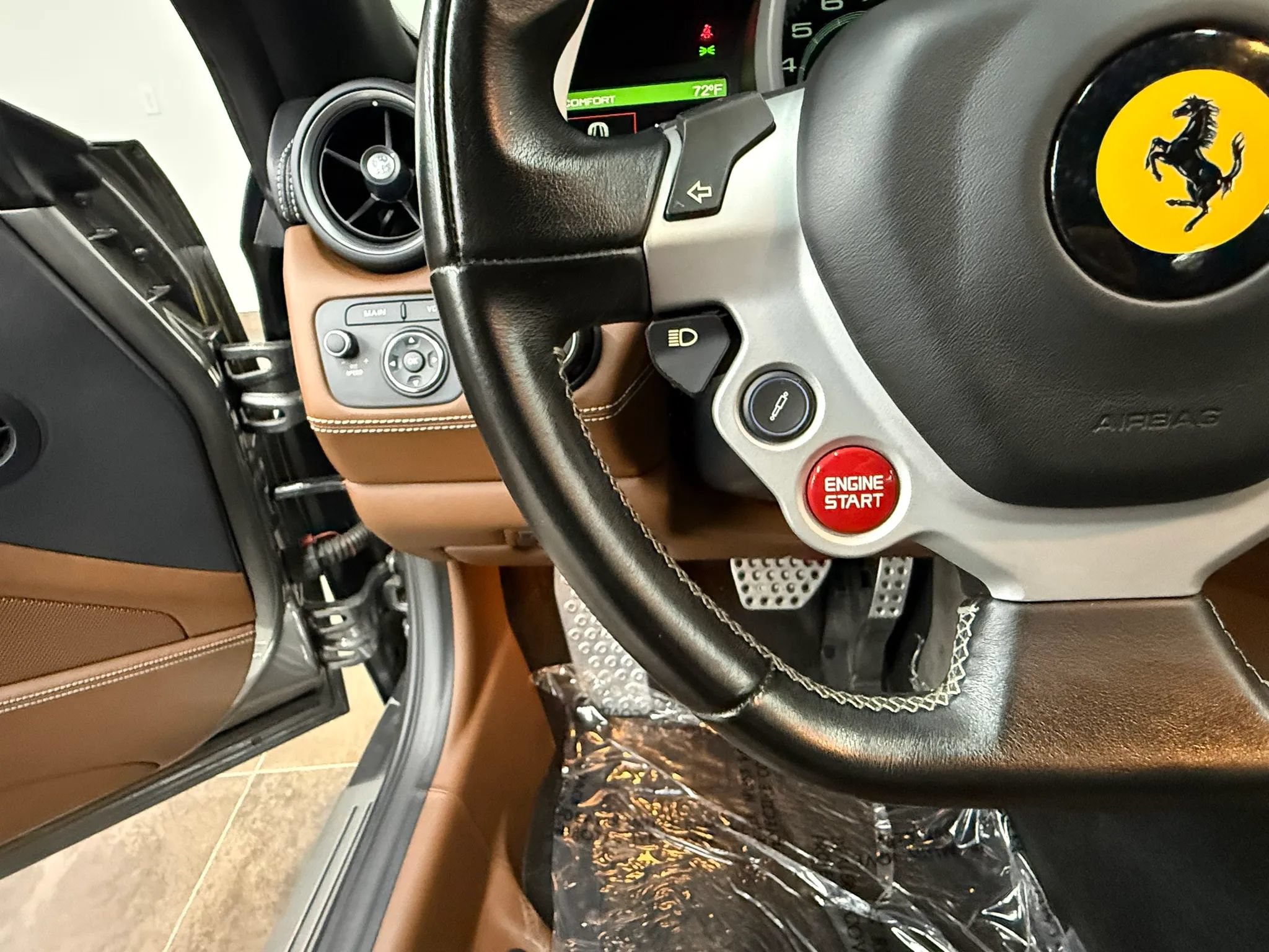 Used 2012 Ferrari FF AWD/4WD image 44