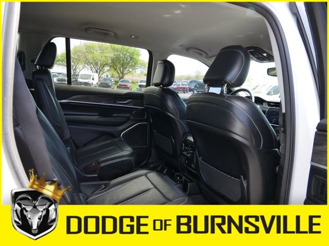 Used 2021 Jeep Grand Cherokee L Limited AWD/4WD image 16