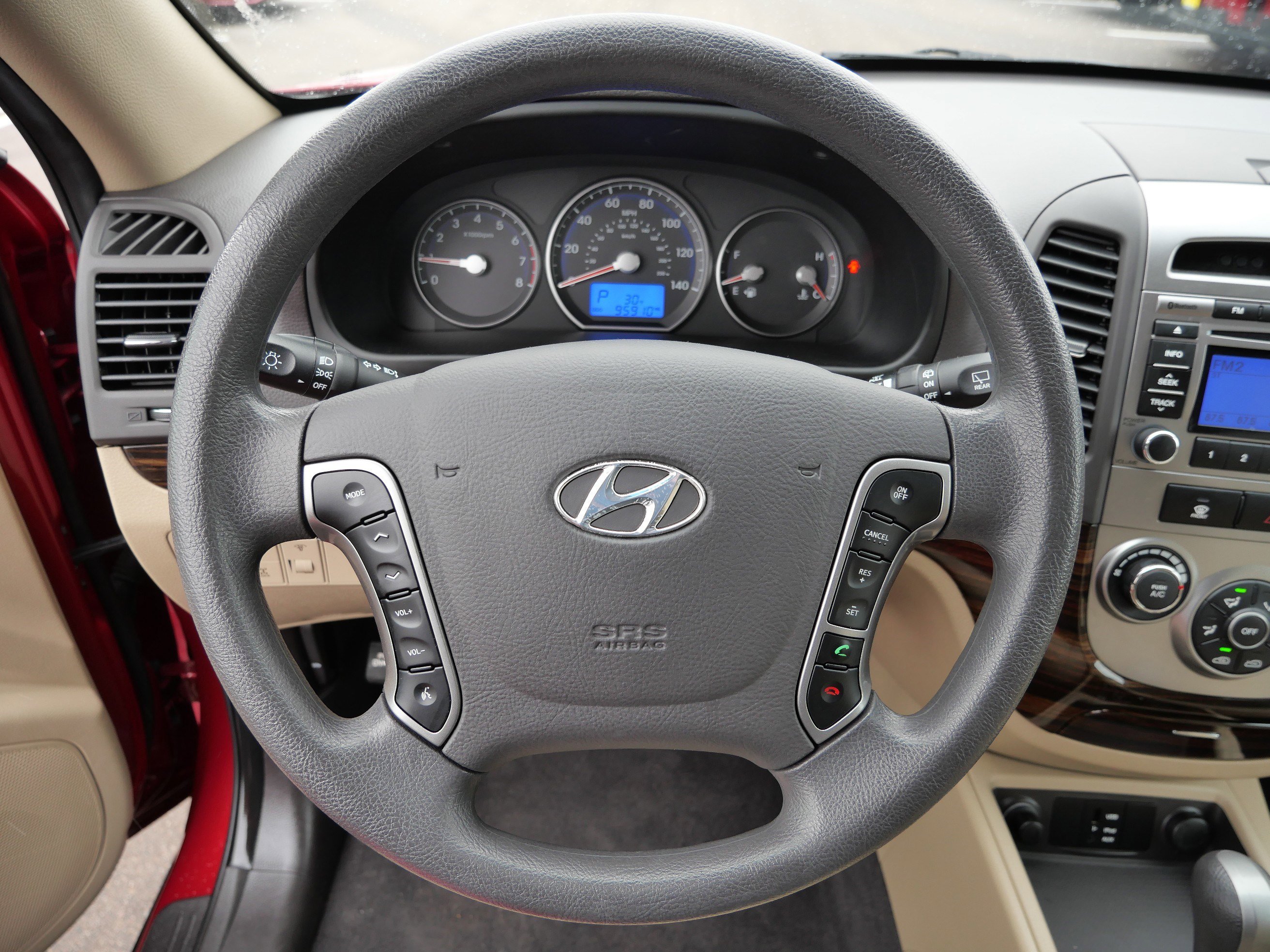 Used 2011 Hyundai Santa Fe GLS image 26