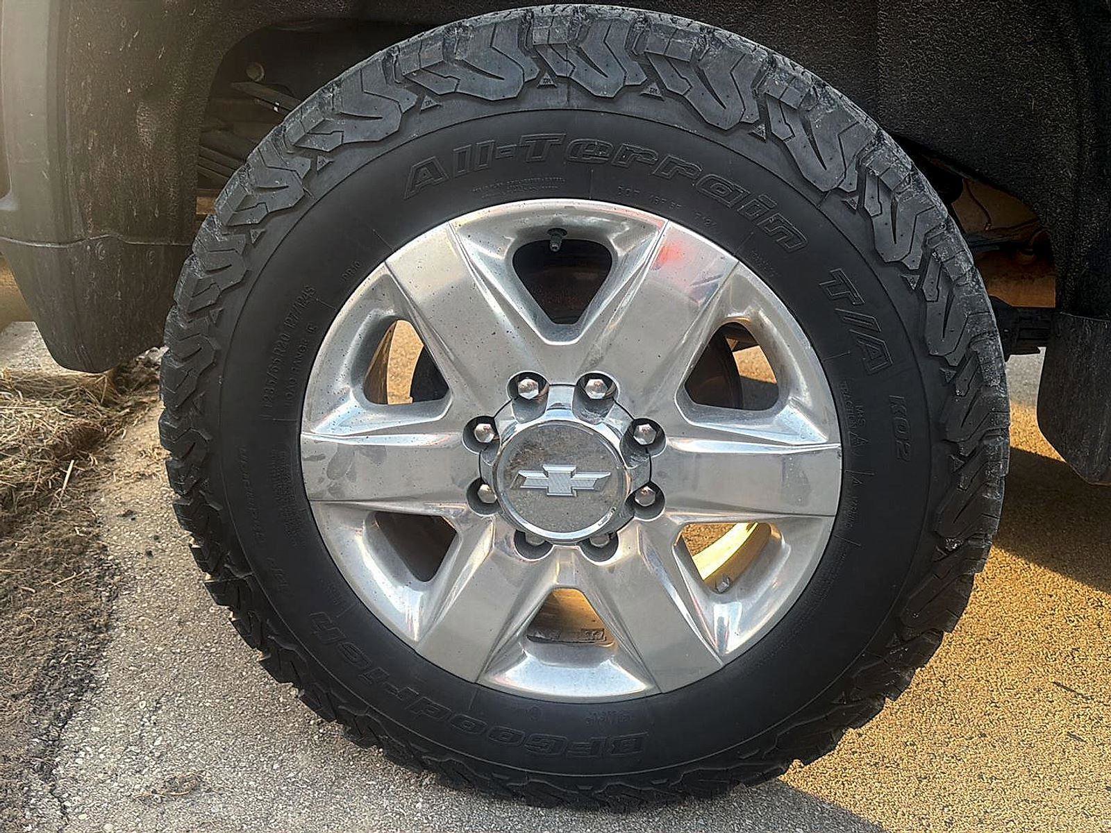 Used 2020 Chevrolet Silverado 3500 LTZ w/ LTZ Premium Package image 7