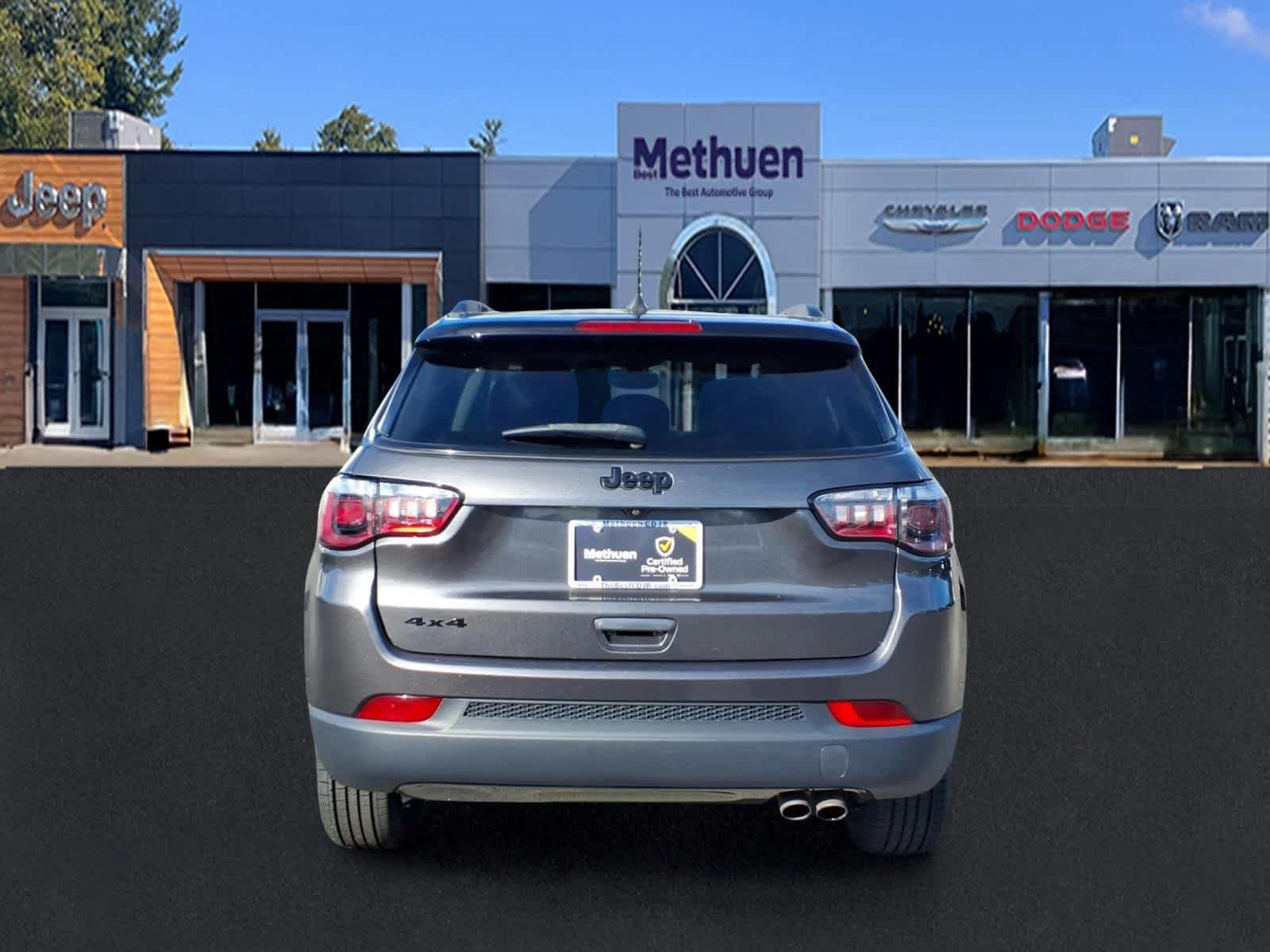Used 2020 Jeep Compass Latitude AWD/4WD image 5
