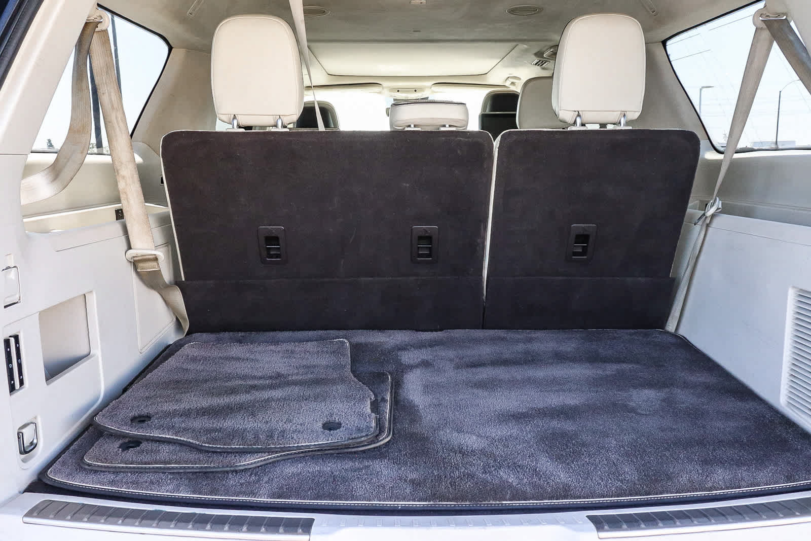 Used 2021 Lincoln Navigator L Black Label w/ Cargo Convenience Package AWD/4WD image 18