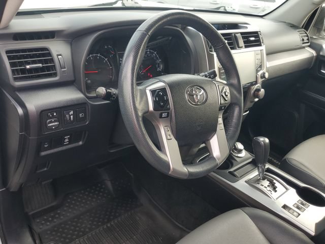Used 2020 Toyota 4Runner SR5 Premium w/ Moonroof Package AWD/4WD image 15