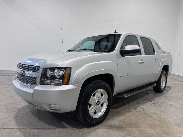 Used 2012 Chevrolet Avalanche LT image 1