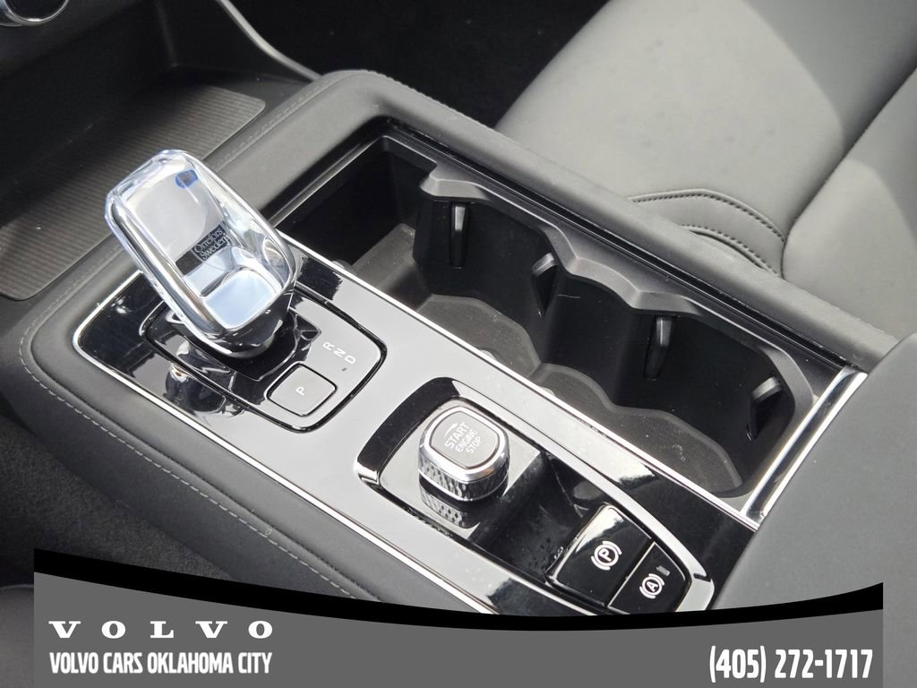 Certified 2025 Volvo XC90 B5 Plus image 19