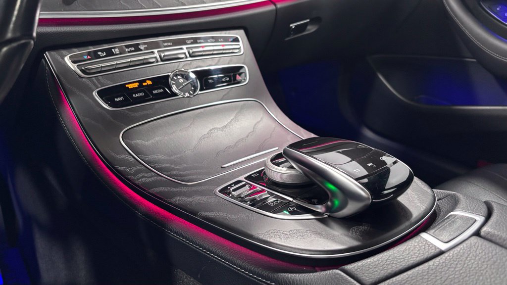 Used 2019 Mercedes-Benz E 300 4MATIC image 15