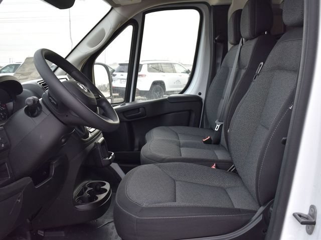 New 2025 RAM ProMaster 3500 w/ Roll-Up Rear Door Package FWD image 16