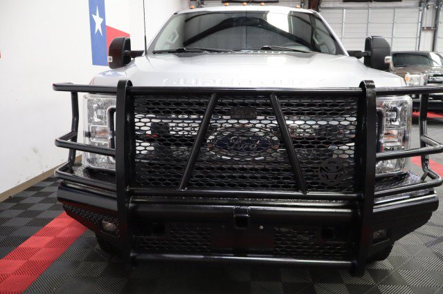 Used 2019 Ford F350 XLT w/ XLT Value Package AWD/4WD image 4