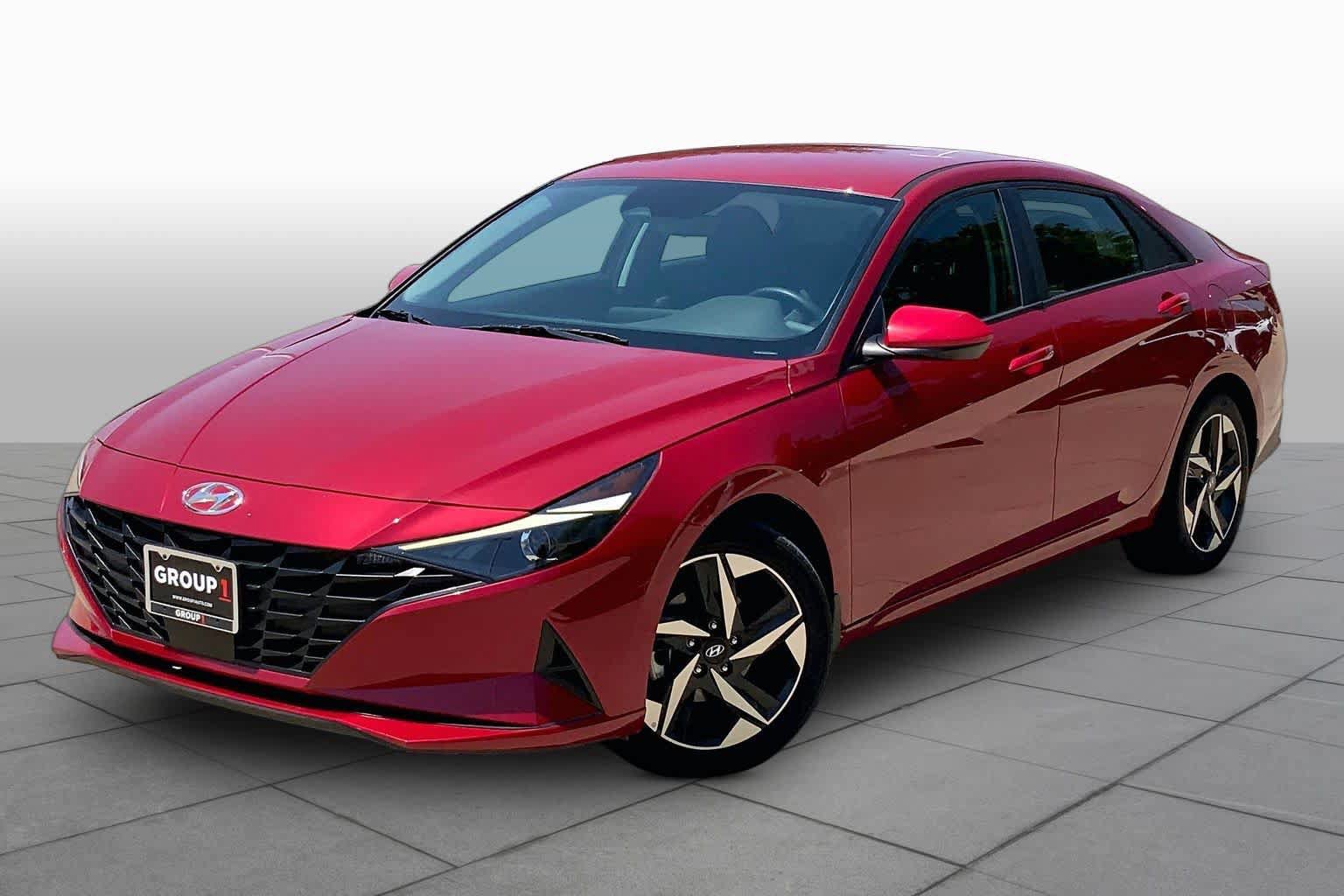 Used 2023 Hyundai Elantra SEL w/ Convenience Package FWD video 1