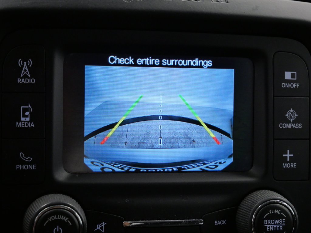 Used 2015 Jeep Renegade Latitude FWD image 31