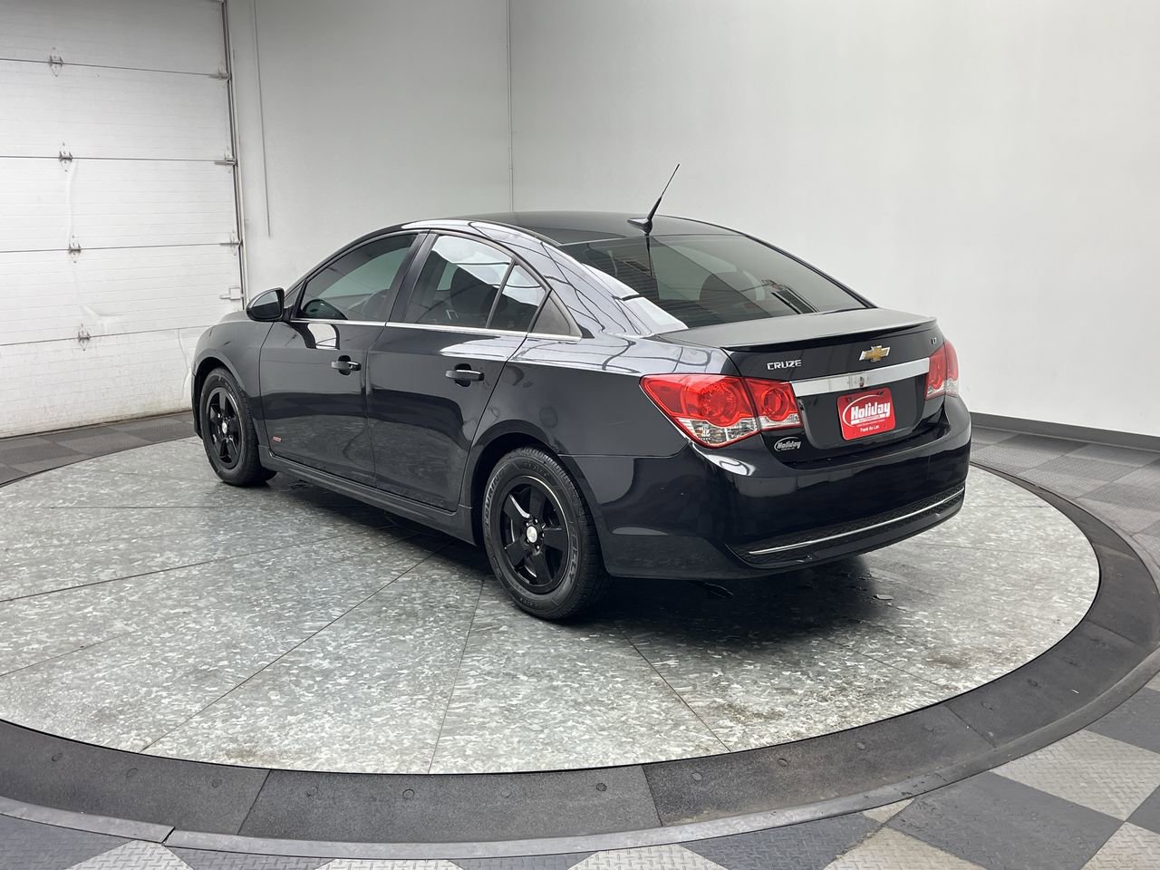 Used 2014 Chevrolet Cruze LT w/ RS Package FWD image 2