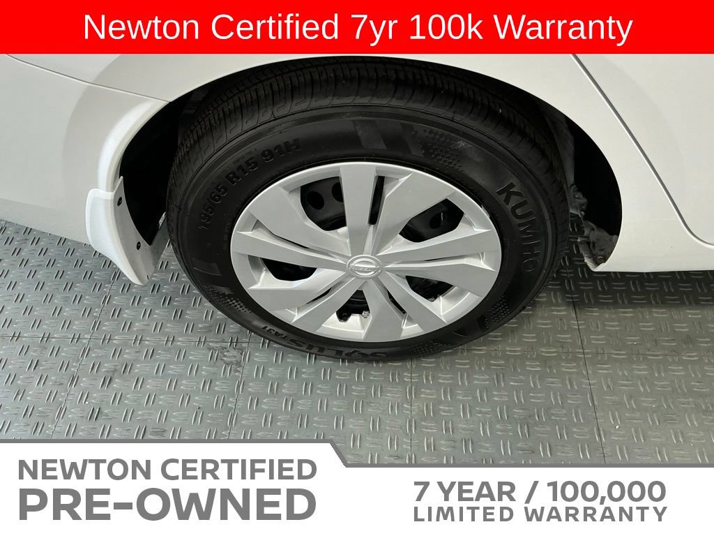 Used 2025 Nissan Versa S w/ Trunk Package FWD image 40