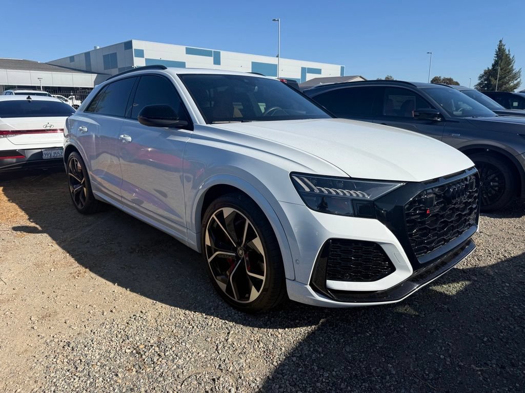 Used 2023 Audi RS Q8 w/ Black Optic Package AWD/4WD video 2