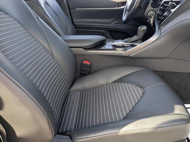 Used 2024 Toyota Camry SE w/ Cold Weather Package image 19