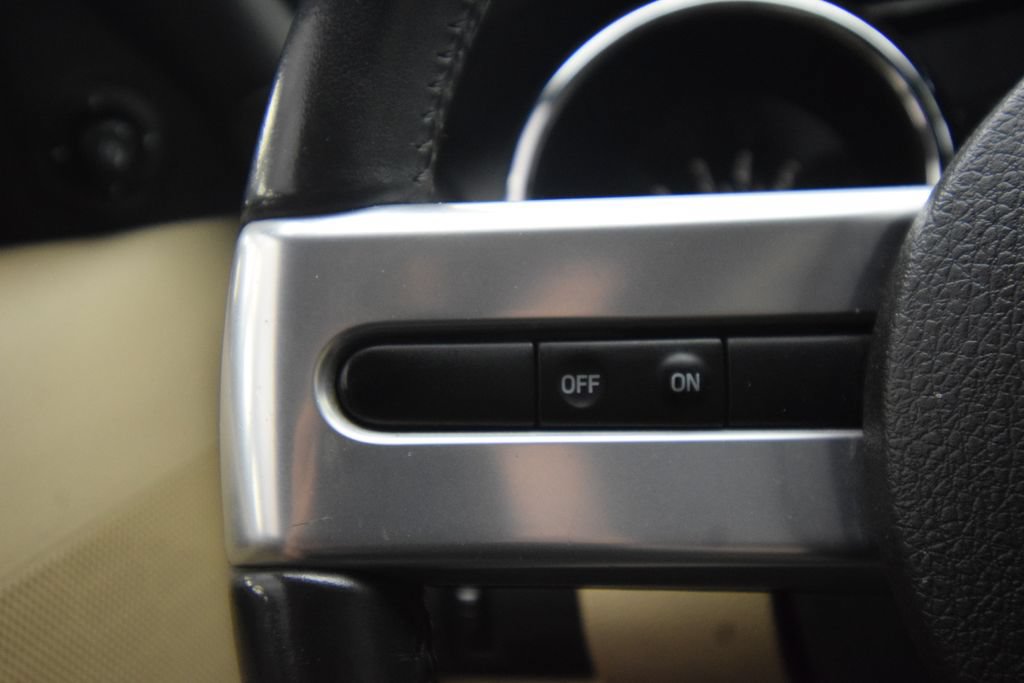 Used 2006 Ford Mustang Premium RWD image 28