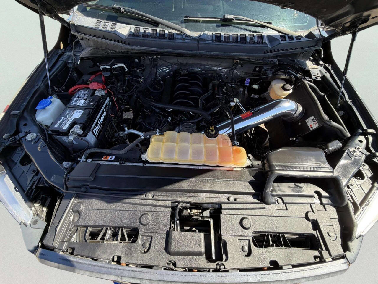 Used 2017 Ford F150 XLT image 28