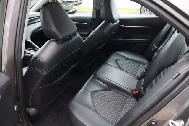 Used 2023 Toyota Camry SE image 16