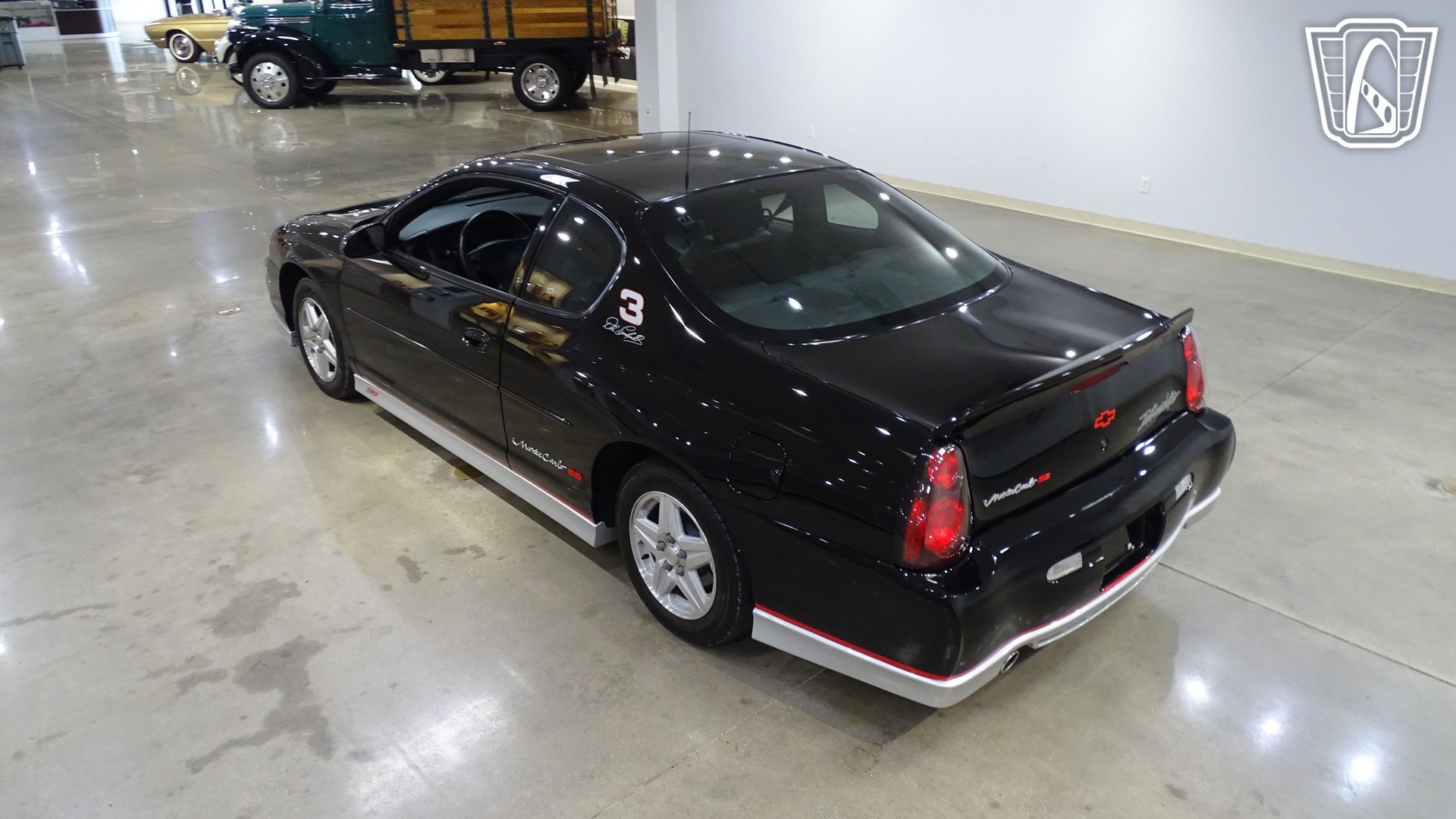 Used 2002 Chevrolet Monte Carlo SS w/ Pace Car Replica Pkg FWD image 8