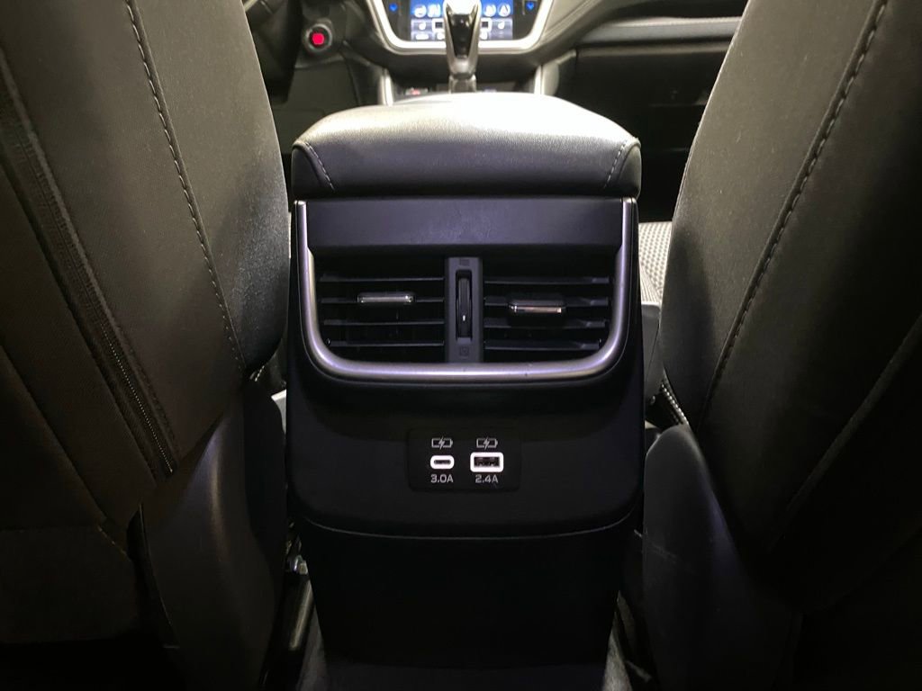 Used 2024 Subaru Outback Premium image 35