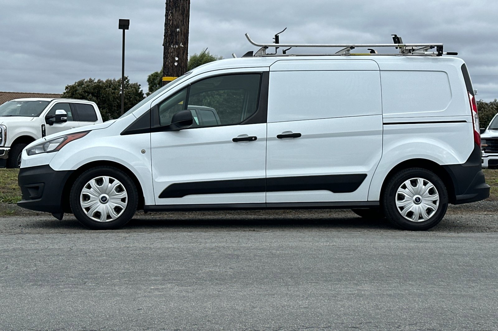 Used 2020 Ford Transit Connect XL image 2