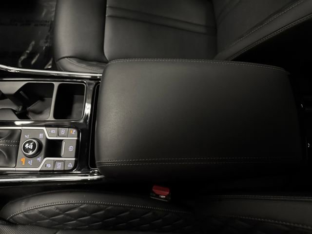 Used 2023 Kia Sorento SX Prestige image 21