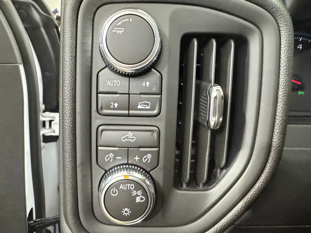 New 2026 GMC Sierra 1500 Pro w/ Pro Value Package AWD/4WD image 18