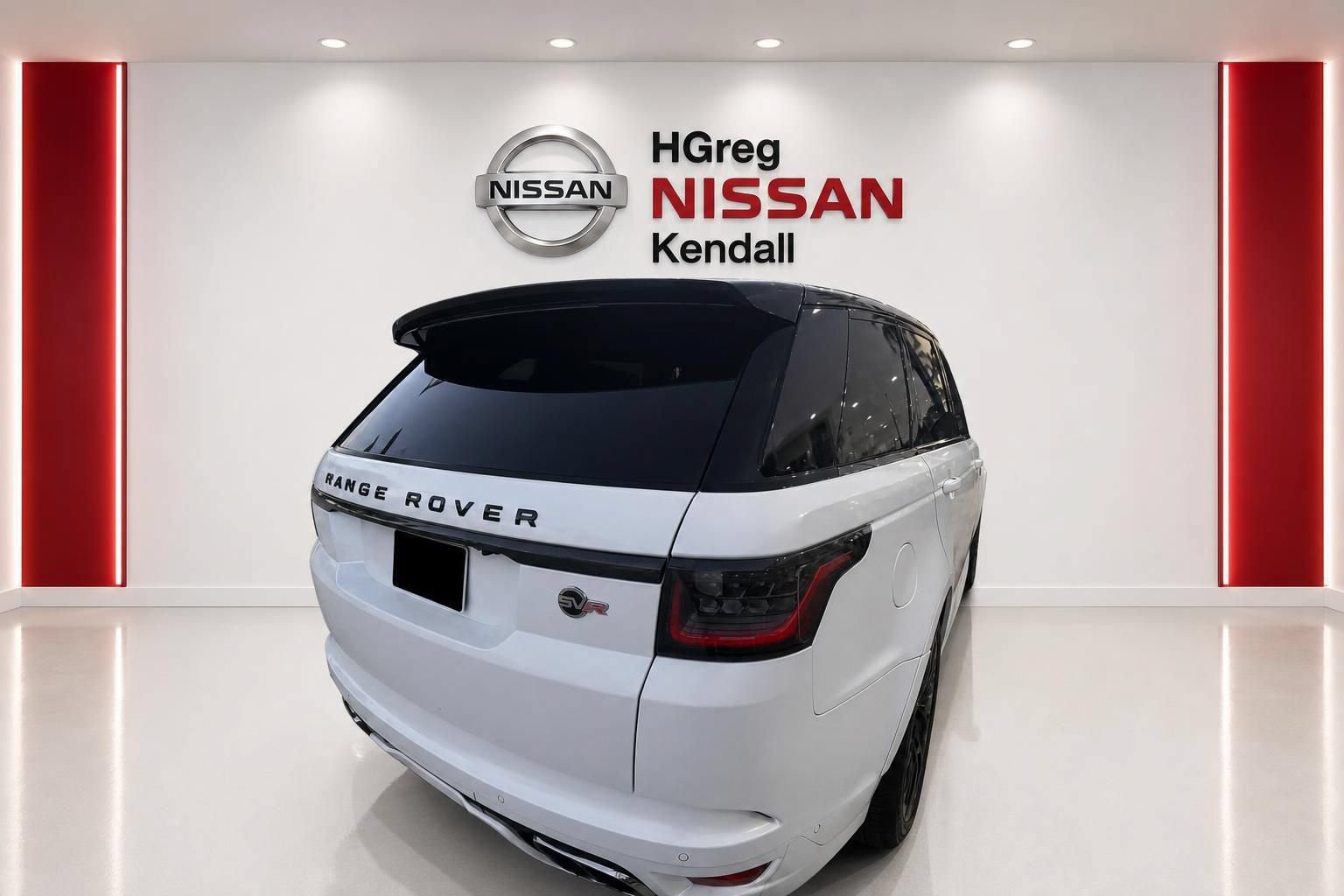 Used 2018 Land Rover Range Rover Sport SVR AWD/4WD image 5