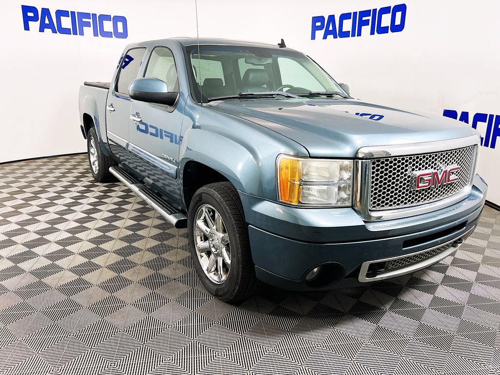 Used 2011 GMC Sierra 1500 Denali AWD/4WD image 1