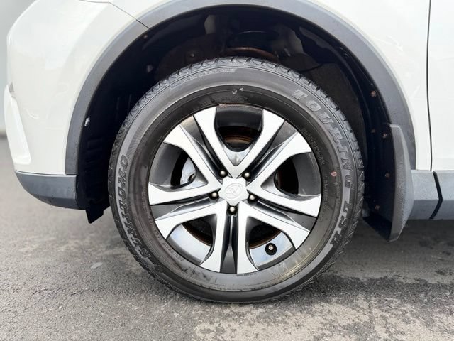 Used 2017 Toyota RAV4 LE w/ Carpet Mat Package AWD/4WD image 24