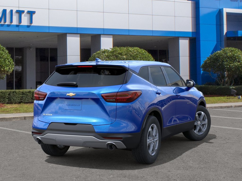 New 2026 Chevrolet Blazer LT FWD image 4