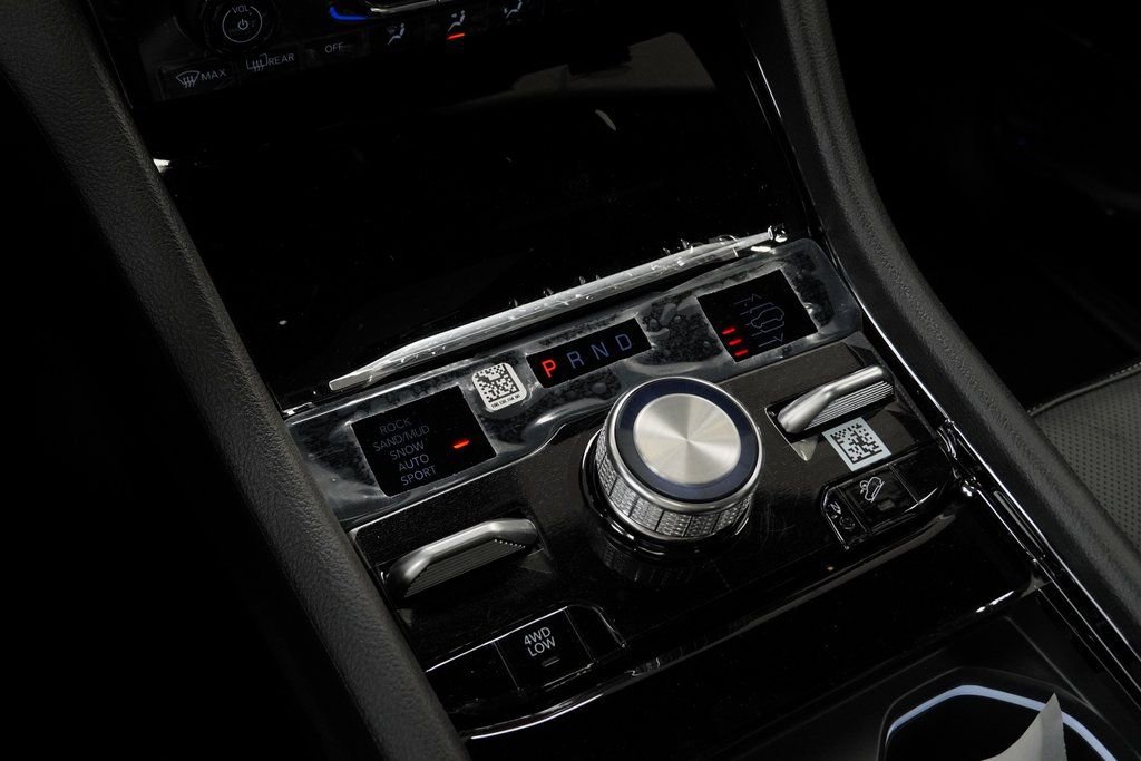 New 2025 Jeep Grand Cherokee L Overland w/ Trailer Tow Package image 26