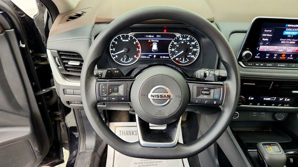 Used 2021 Nissan Rogue SV AWD/4WD image 11
