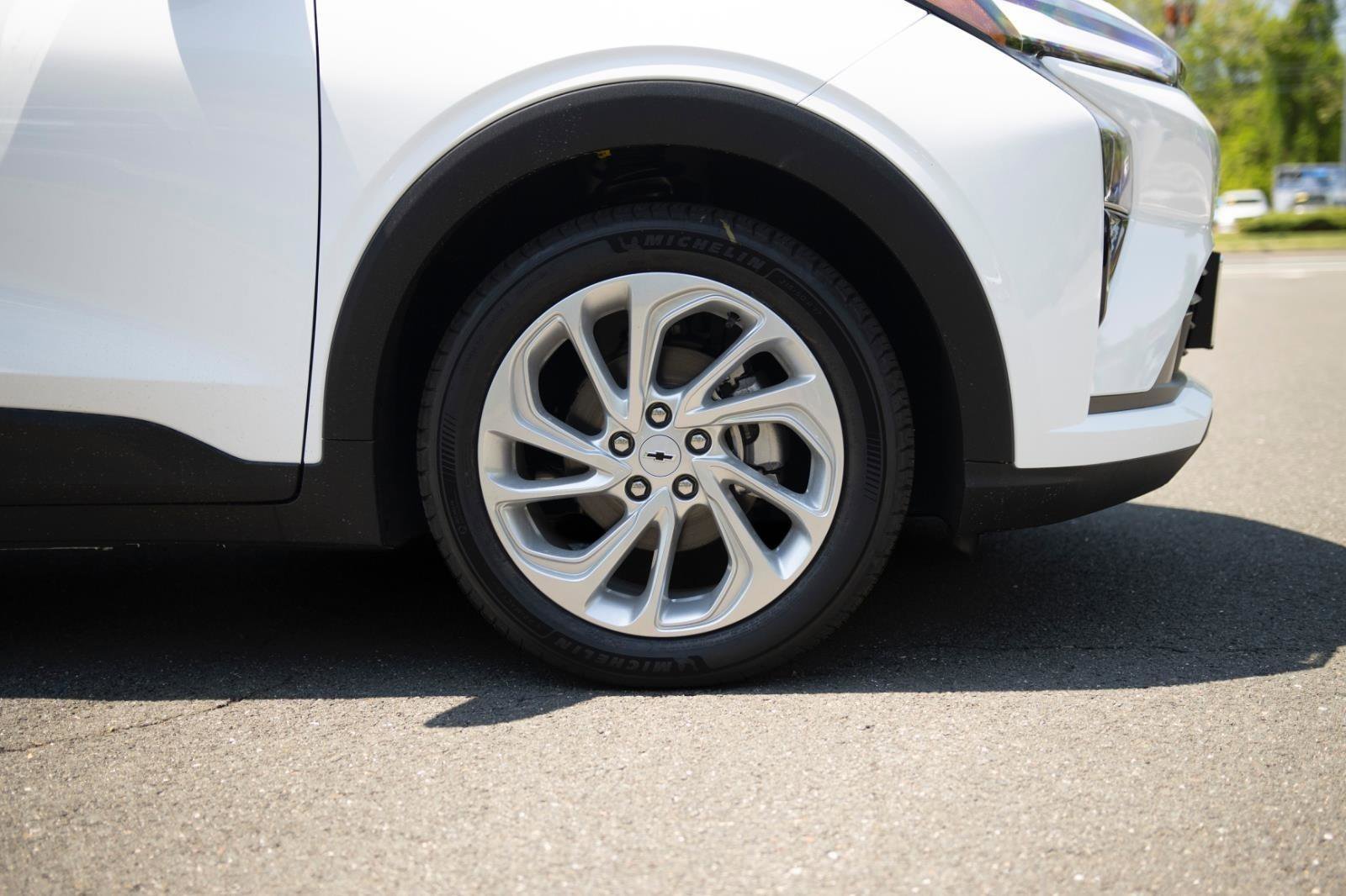 New 2027 Chevrolet Bolt LT FWD image 11