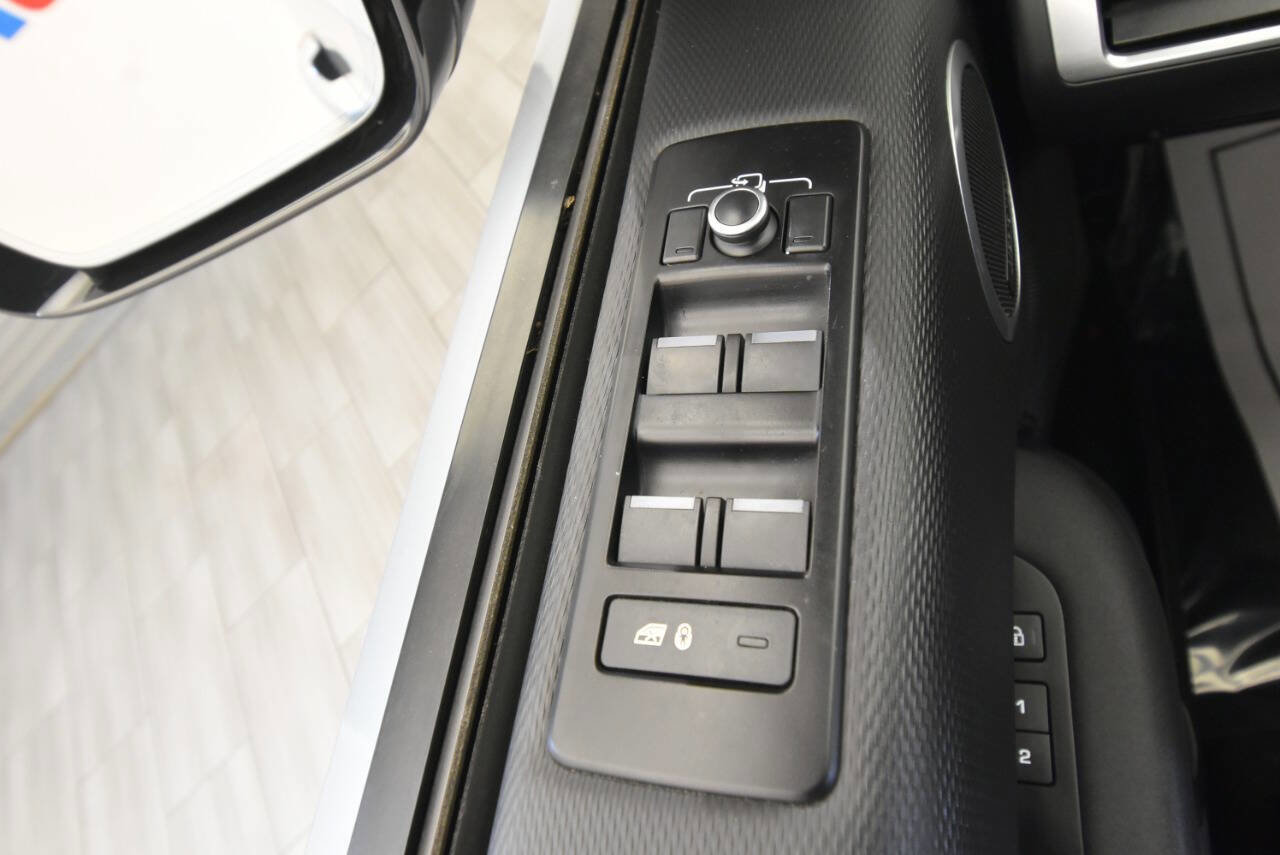 Used 2022 Land Rover Discovery HSE R-Dynamic image 40