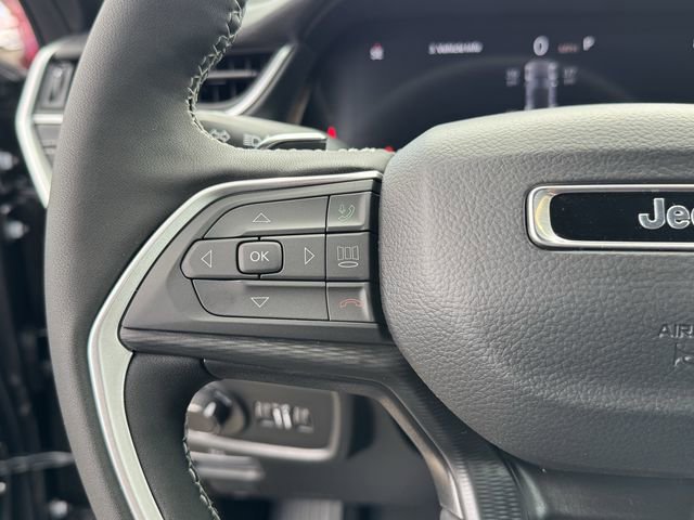 New 2025 Jeep Grand Cherokee Altitude w/ MOPAR Finishing Package image 12