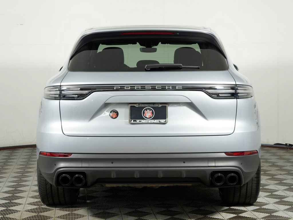 Certified 2023 Porsche Cayenne AWD/4WD image 6