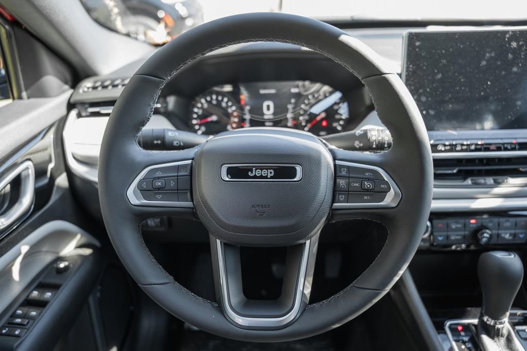 New 2026 Jeep Compass Limited image 28