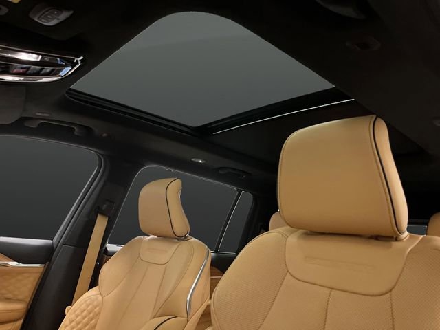 Used 2024 Jeep Grand Cherokee L Summit image 7