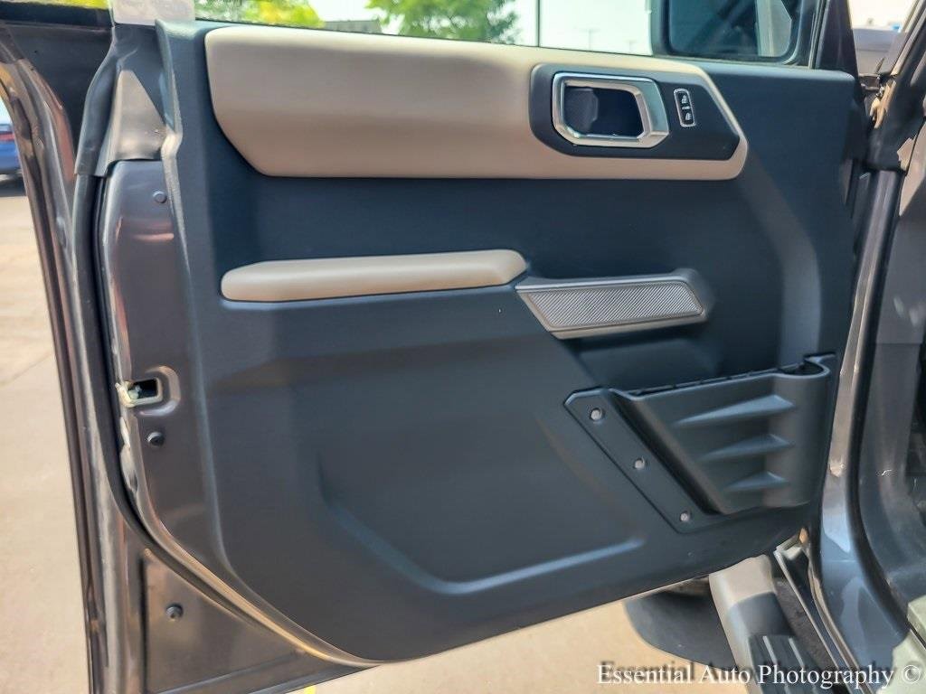 Used 2023 Ford Bronco Wildtrak image 16