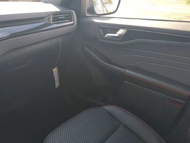 New 2026 Ford Escape ST-Line w/ Tech Pack #1 FWD image 7