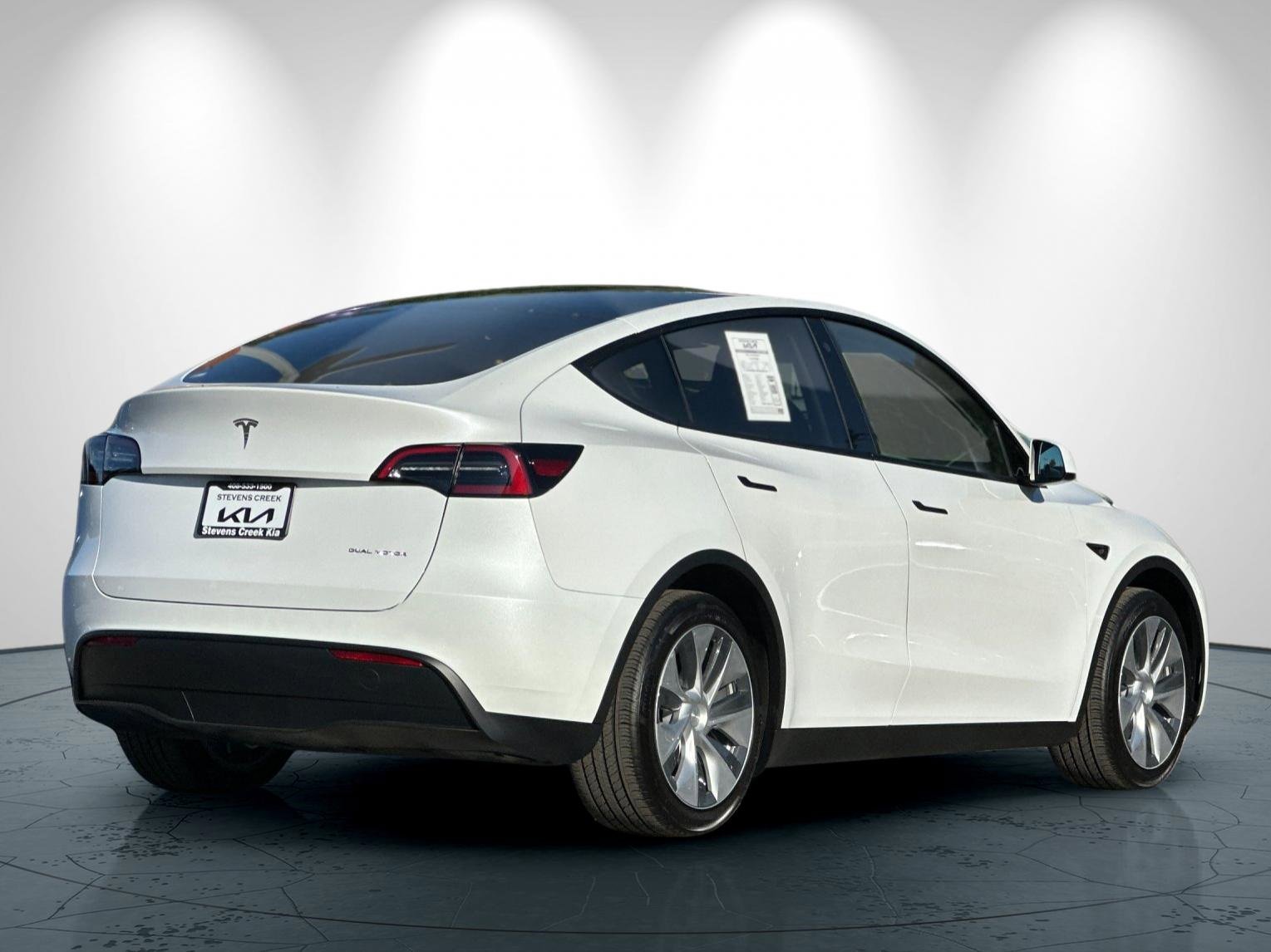 Used 2023 Tesla Model Y Long Range image 4