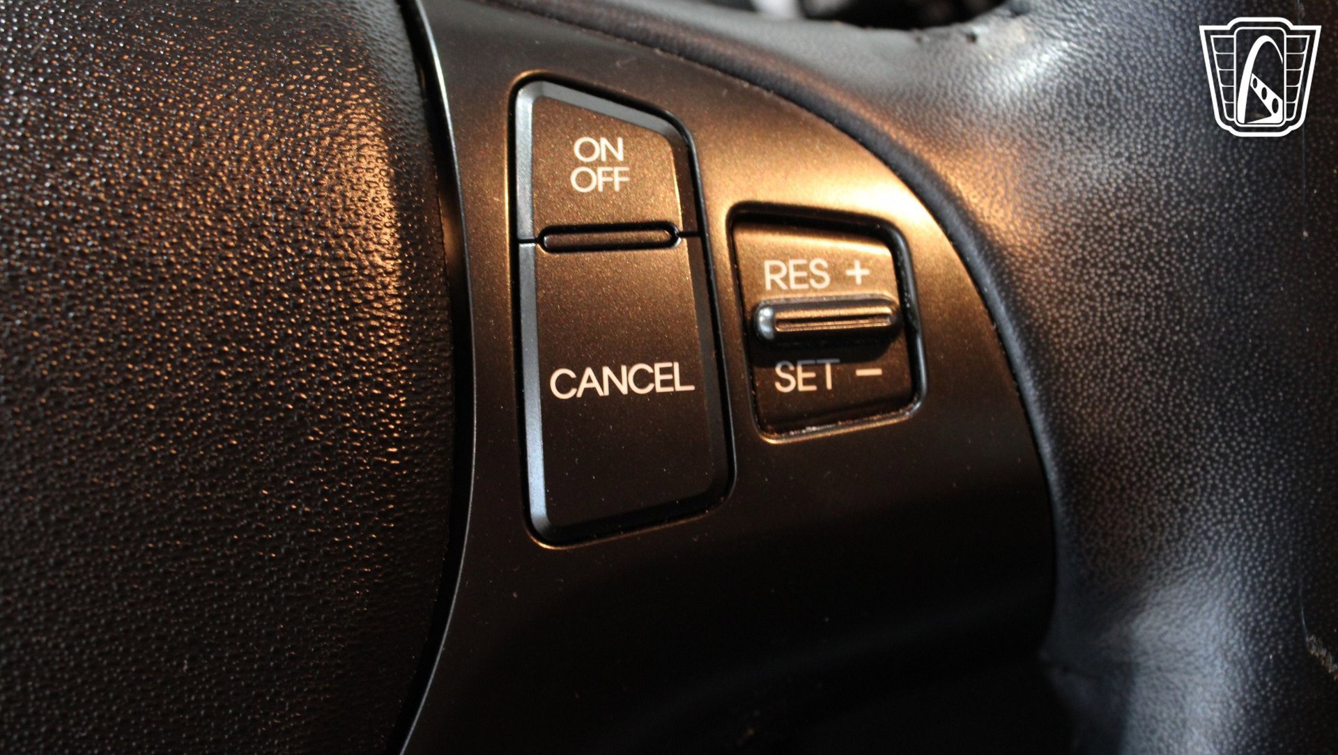 Used 2012 Hyundai Genesis 3.8 RWD image 40