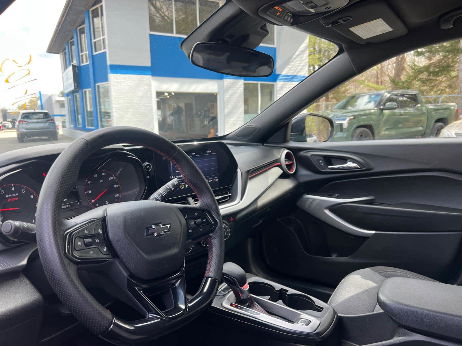 Certified 2024 Chevrolet Trax RS w/ Driver Confidence Package image 14