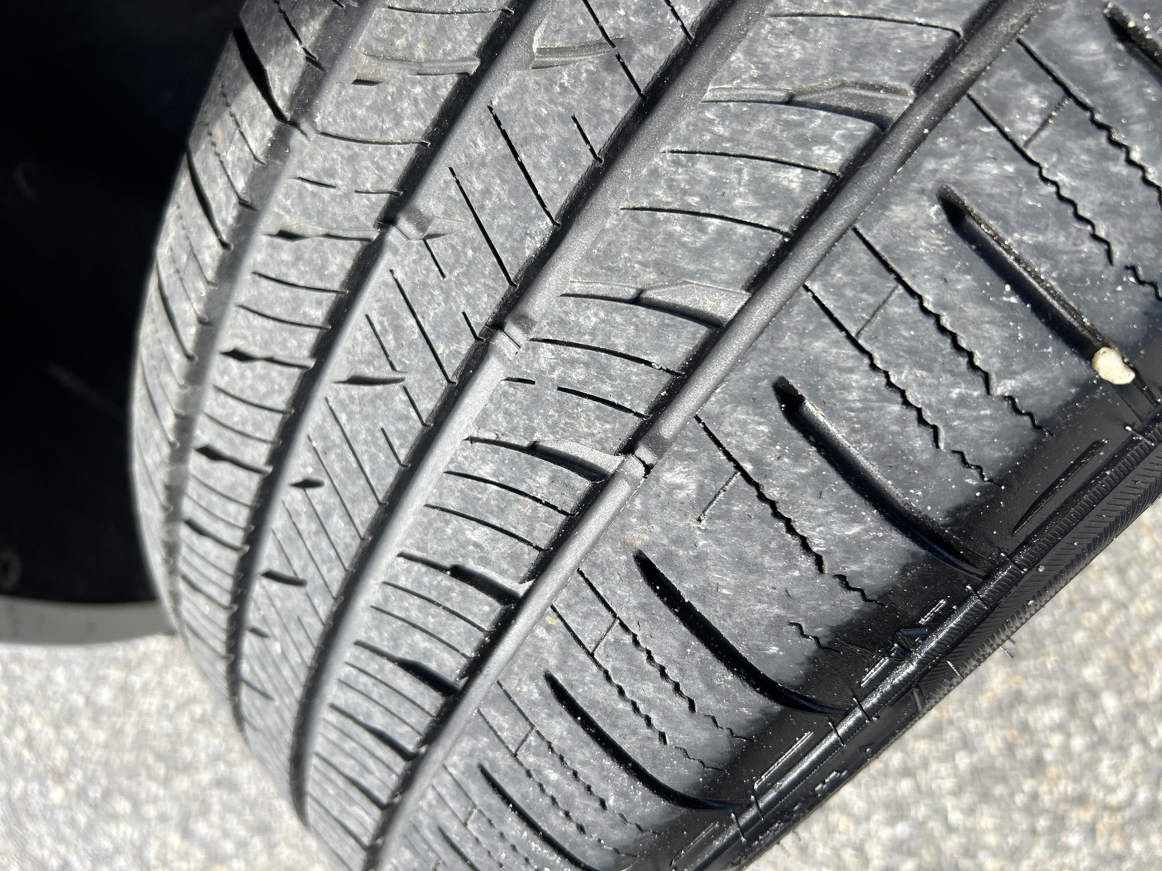 Used 2021 GMC Acadia Denali w/ LPO, Floor Liner Package AWD/4WD image 13