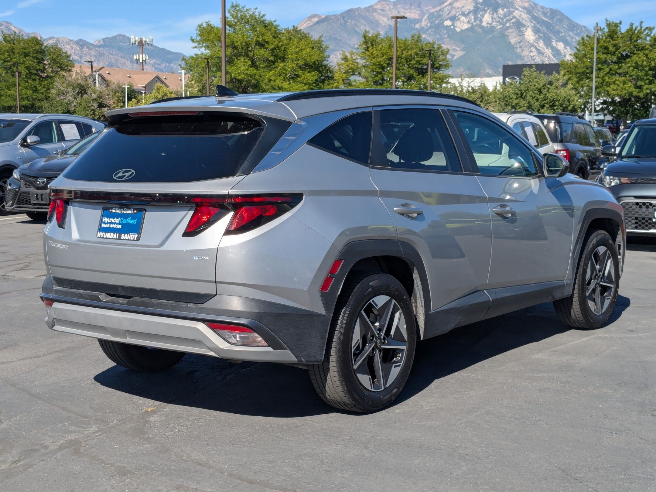 Certified 2025 Hyundai Tucson SEL AWD/4WD image 3