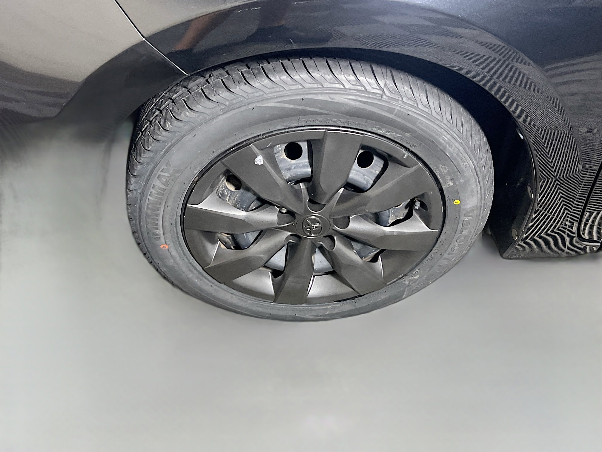 Used 2016 Toyota Corolla LE image 13