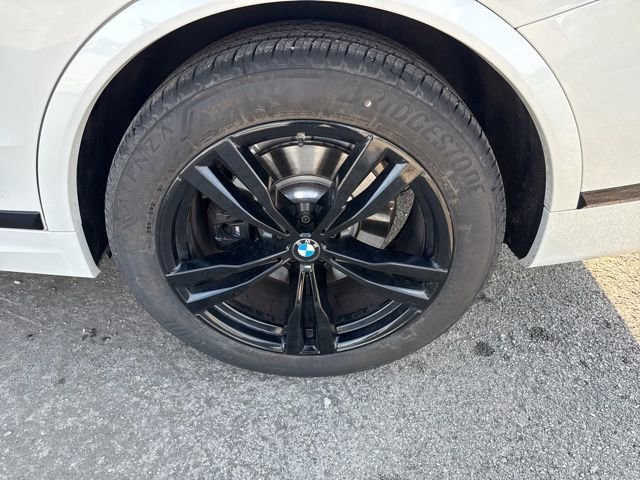 Used 2023 BMW X7 xDrive40i w/ M Sport Package image 10