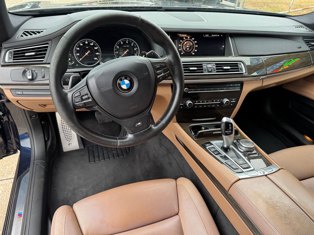 Used 2015 BMW 740Li w/ Executive Package image 12