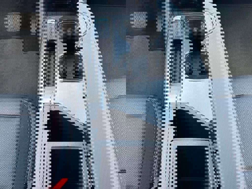 Used 2024 Chevrolet Equinox EV RS image 9