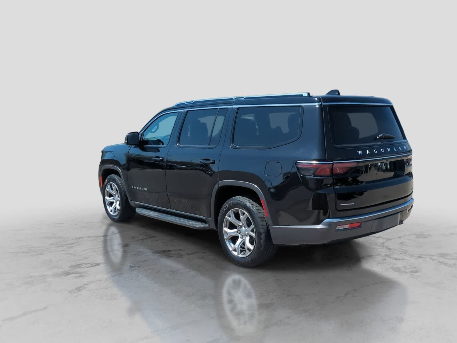 Used 2022 Jeep Wagoneer Series II AWD/4WD image 6